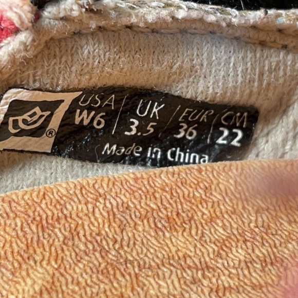 Spenco Womens Mules Size 6 ! Only worn a Couple of Times in like New Condition! - Picture 8 of 8